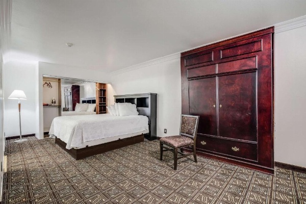 Rodeway Inn Old Town Temecula image 17