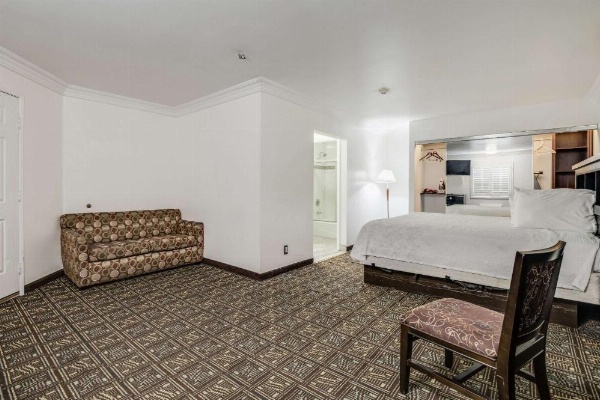 Rodeway Inn Old Town Temecula image 18