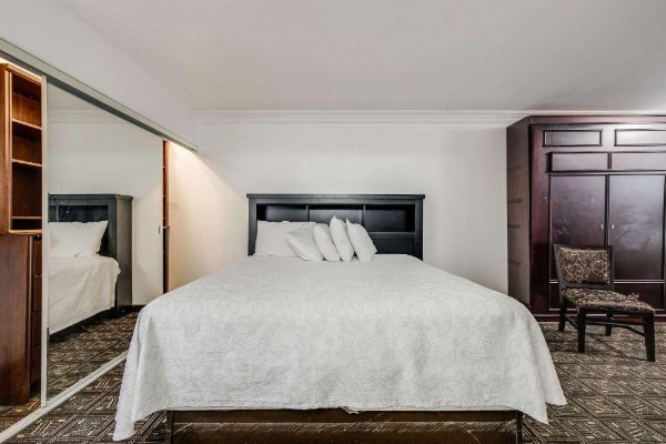 Rodeway Inn Old Town Temecula image 19